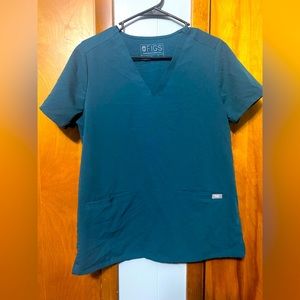 Figs size Small scrub top